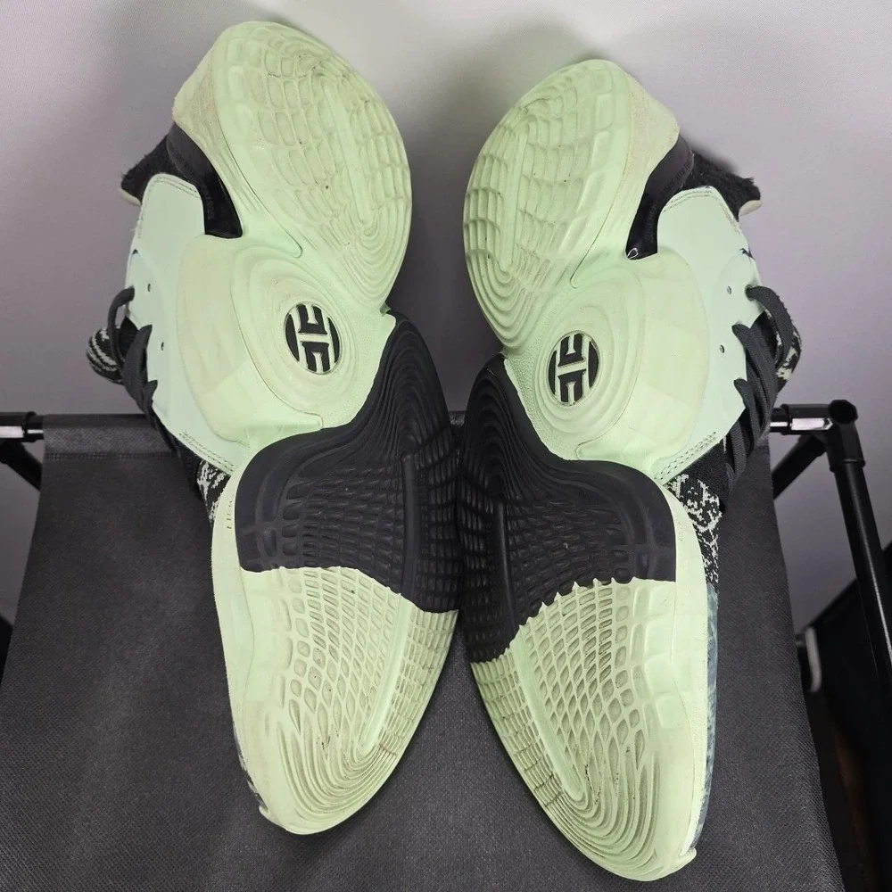 Size 13 - adidas Harden Vol.‎ 4 Glow Green Basketball Street Comfort Ball